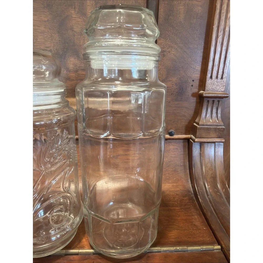 2‎ Vintage Planters Peanuts Glass Jars 1978 & 1982 With Glass Lids 81/2